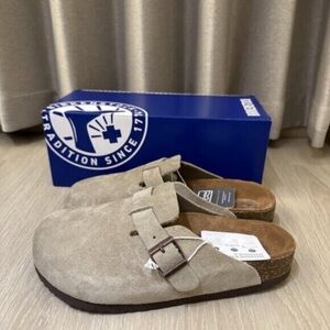 Birkenstock Boston taupe suede mule clogs